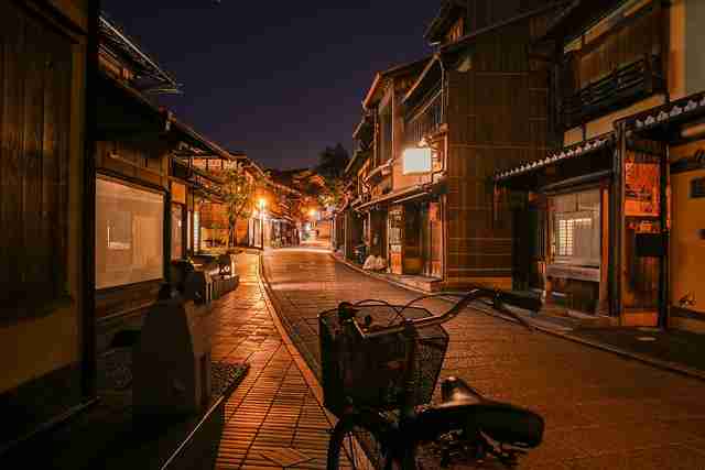 影院级HDR【禁室培欲】章子怡×李钟硕欲望交错高帧率HDR沉浸版在线观看